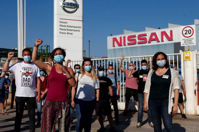 Demonstrerer mot Nissan